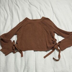Medium Moon and Madison Cropped Knit Sweater with Side Ties Bows Brown